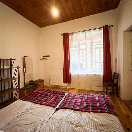 Guest House Svan-Ski Местия Екстериор снимка