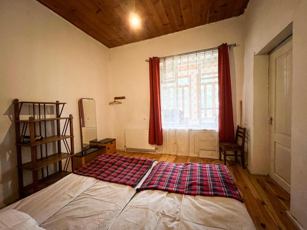 Guest House Svan-Ski Местия Екстериор снимка