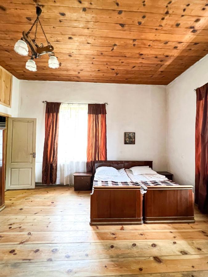 Guest House Svan-Ski Местия Екстериор снимка