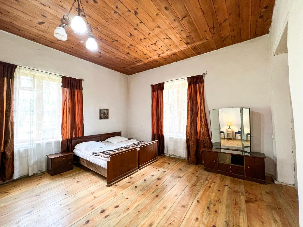 Guest House Svan-Ski Местия Екстериор снимка