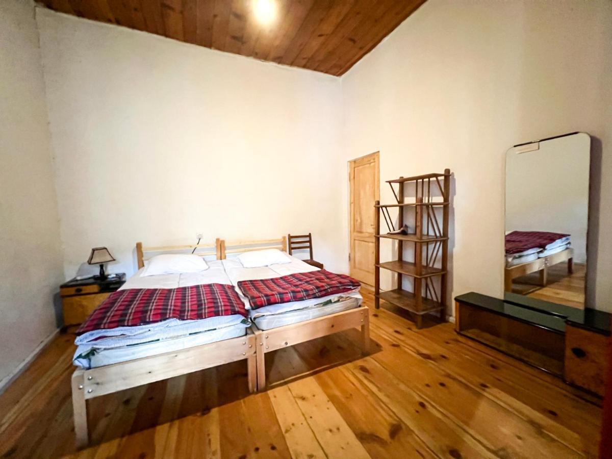 Guest House Svan-Ski Местия Екстериор снимка
