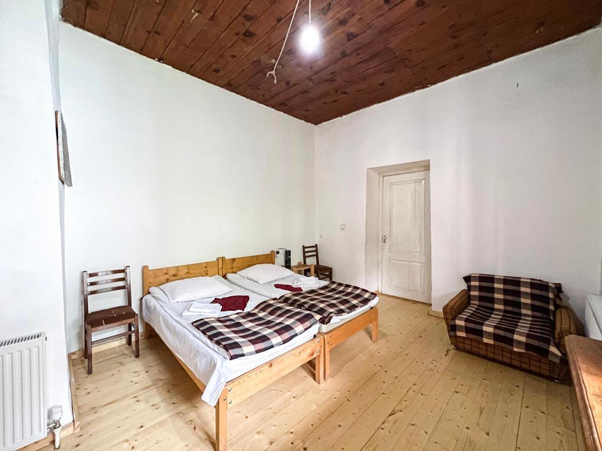 Guest House Svan-Ski Местия Екстериор снимка
