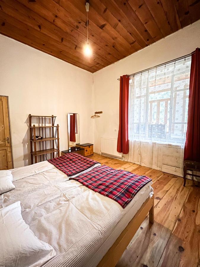 Guest House Svan-Ski Местия Екстериор снимка